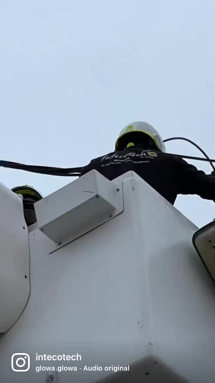 Medium voltage installation - INTECOTECH